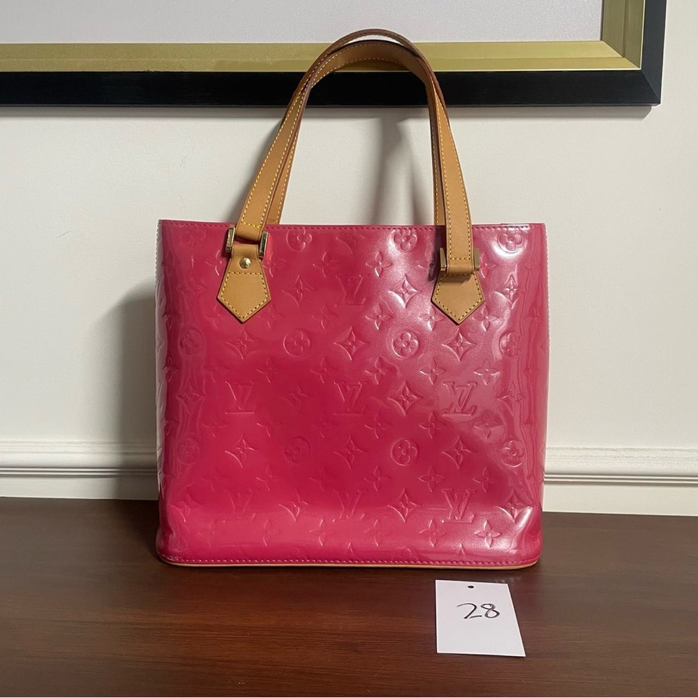 Louis Vuitton Glossy Pink Shoulder Bag